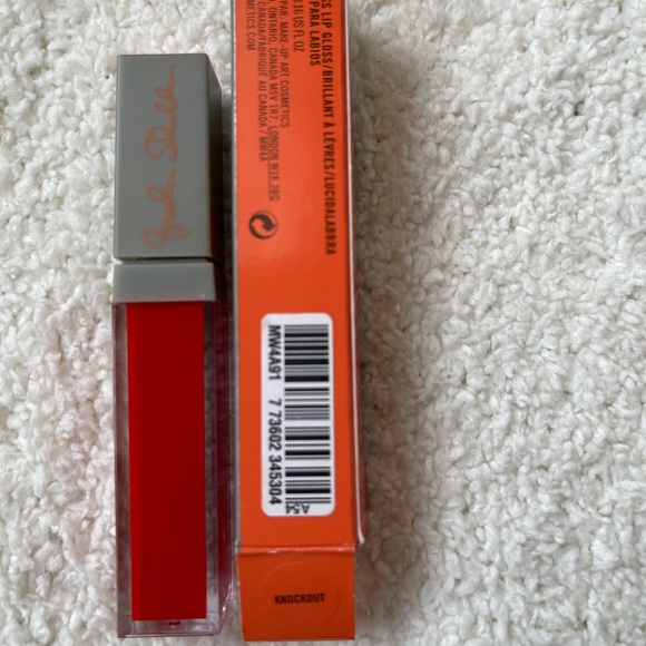 MAC Cosmetics Brooke Shields LE Knockout lipglass - Picture 2 of 2